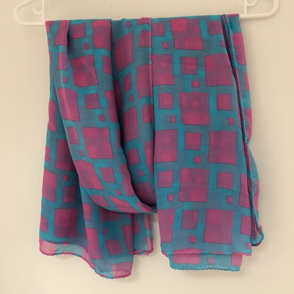 Scarf wrap - Picture 1 of 2